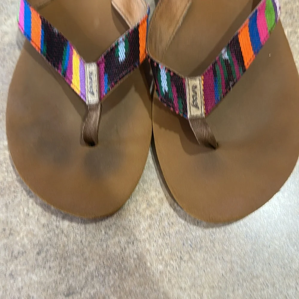 Women’s Reef Brown Sandals with Colorful Straps size 9 - Picture 3 of 6
